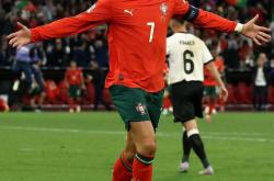 九博棋牌 -风云突变！葡萄牙体育加时末段迎来里程碑，欧篮联版图或变，球迷炸锅，轮换策略成焦点的简单介绍