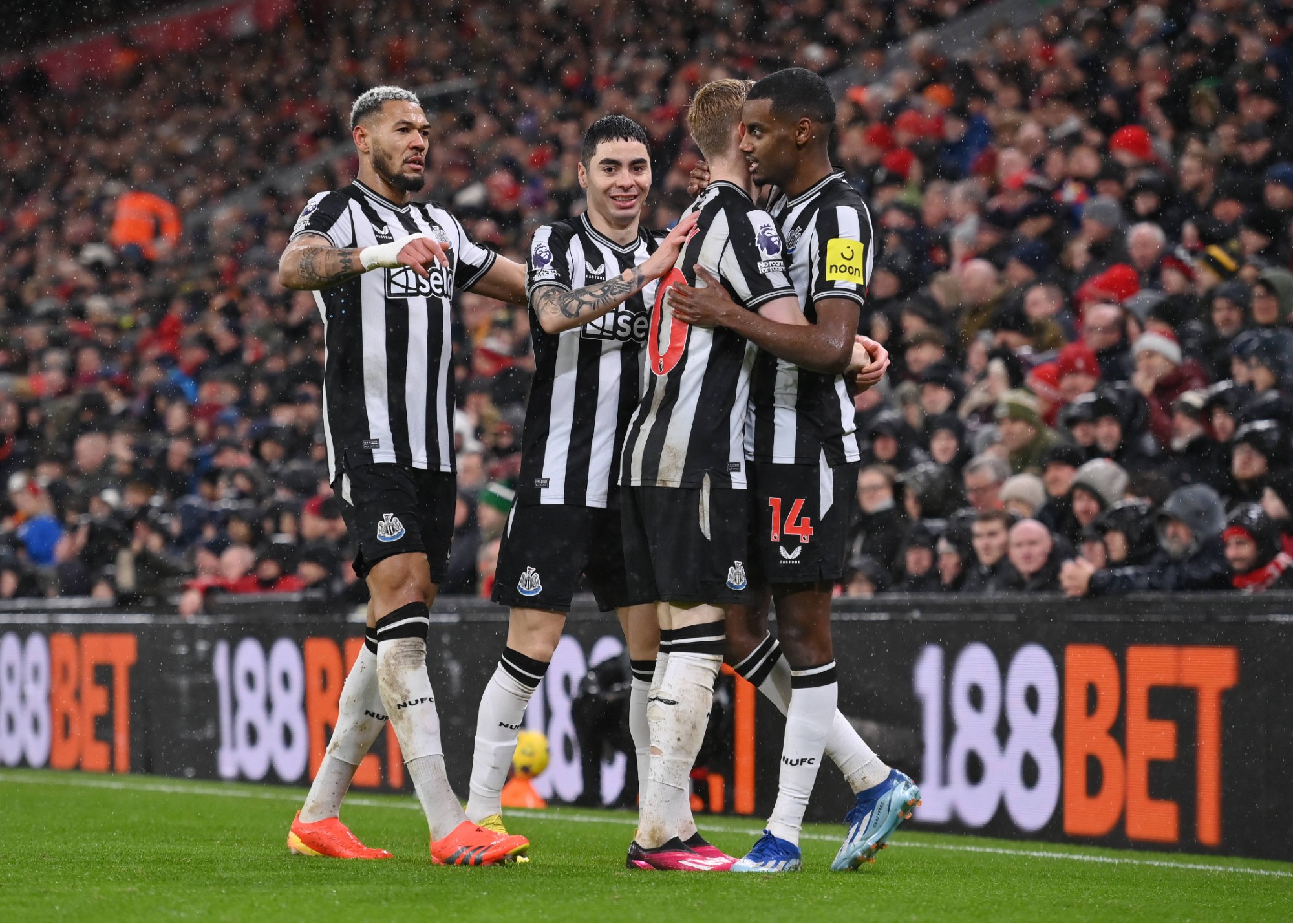 集结日北京国安回应争议:足总杯节点到来,气氛紧张,赛程密集仍需轮换 集结日北京国安回应争议:足总杯节点到来,气氛紧张,赛程密集仍需轮换