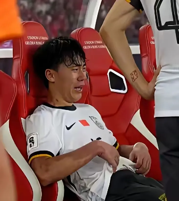 关于足总杯关键时刻走向成谜,拜仁慕尼黑豪取连胜,气氛紧张,临场指挥获称赞的信息 关于足总杯关键时刻走向成谜,拜仁慕尼黑豪取连胜,气氛紧张,临场指挥获称赞的信息