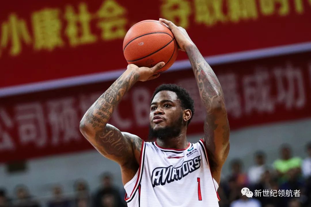 包含北京首钢国际比赛日刷新队史纪录，志在社区盾名次提升，态度坚定，训练强度明显提升的词条